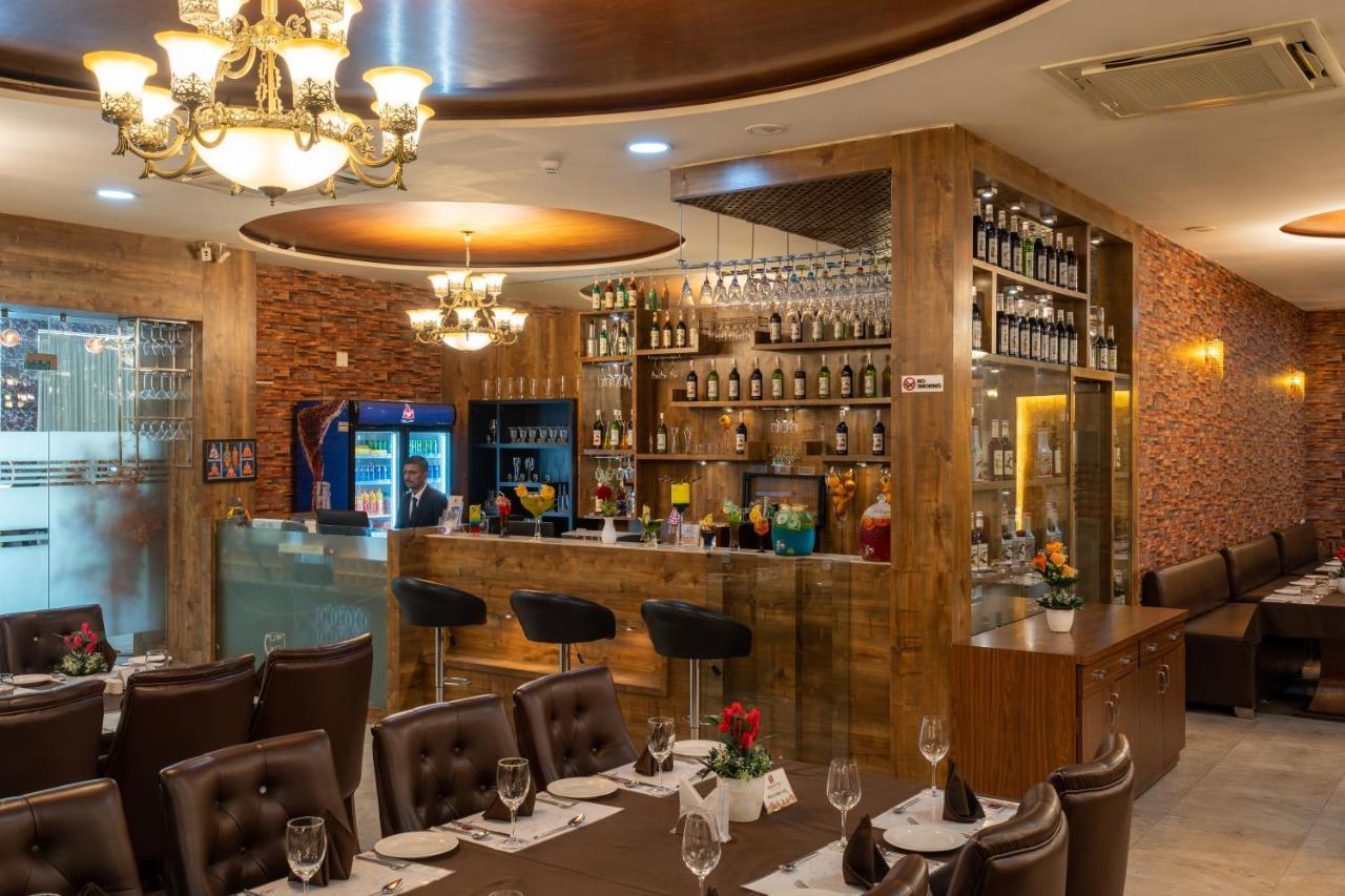 Jalashray Resort Nadiād Екстериор снимка