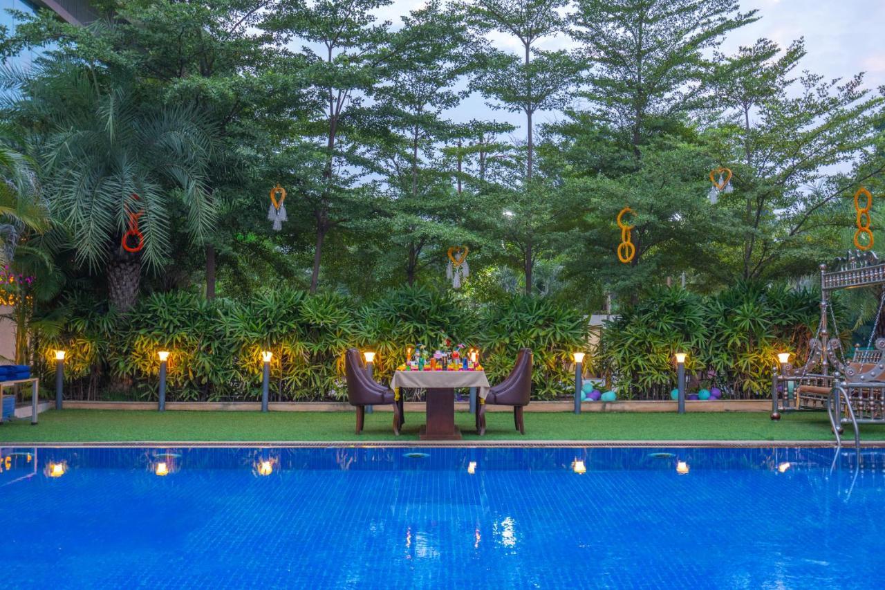 Jalashray Resort Nadiād Екстериор снимка