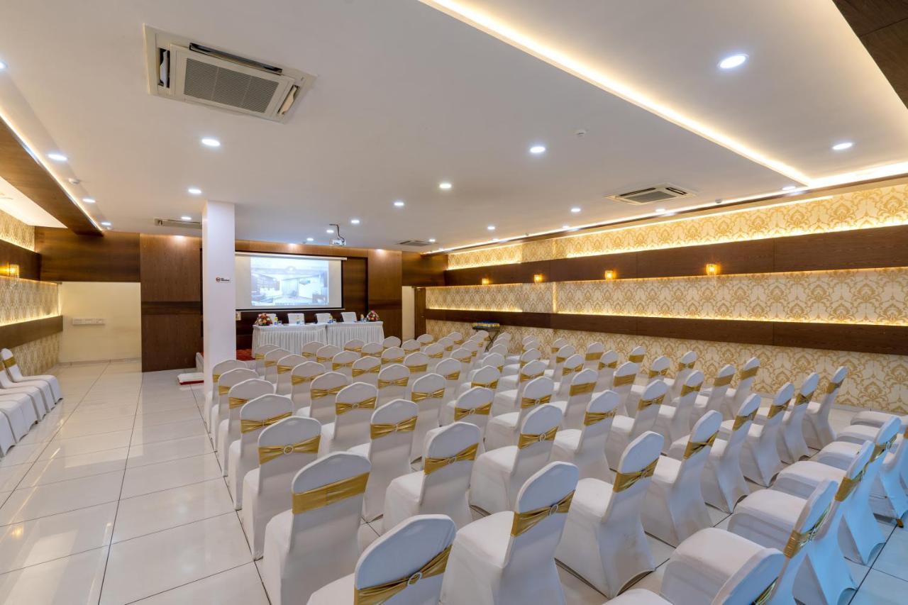 Jalashray Resort Nadiād Екстериор снимка