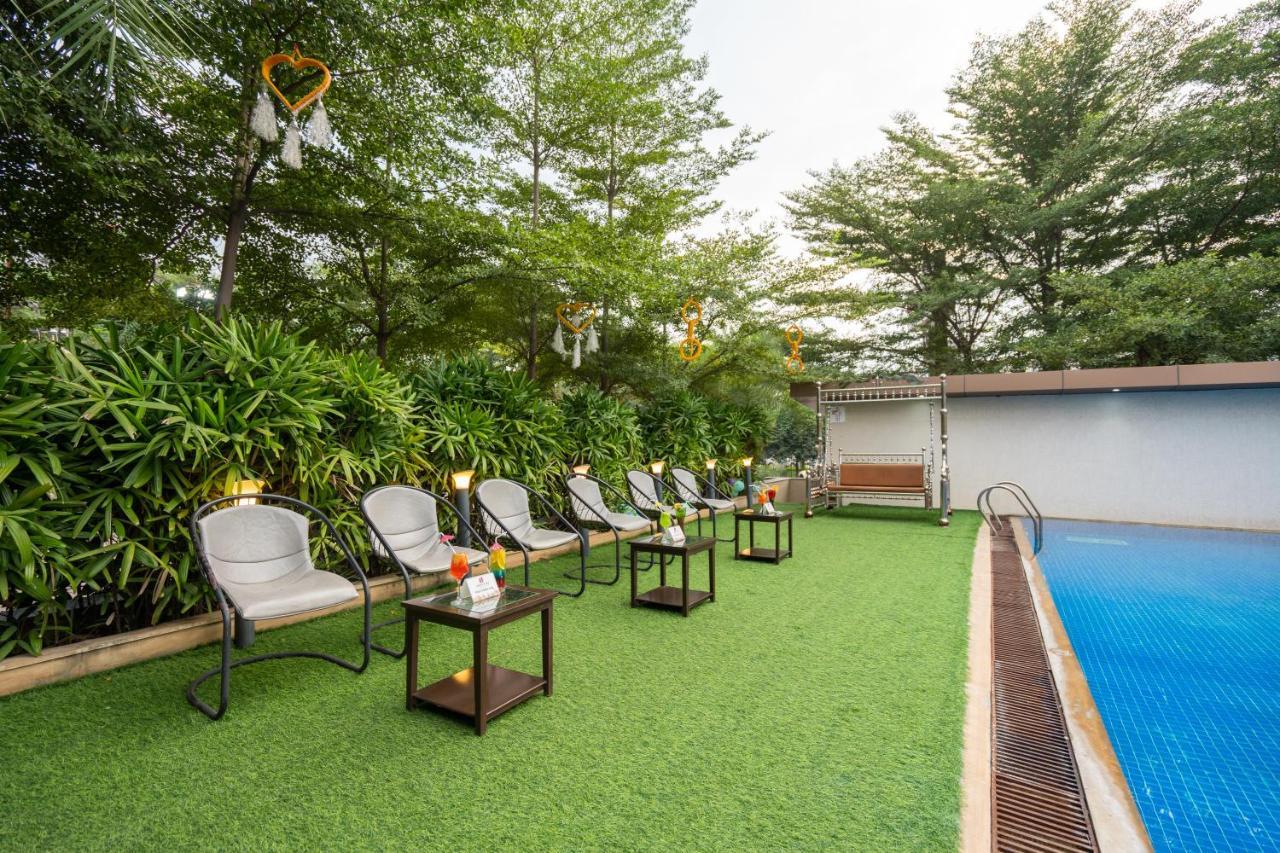 Jalashray Resort Nadiād Екстериор снимка