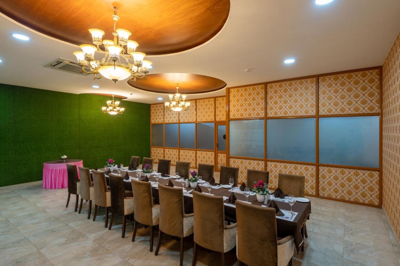 Jalashray Resort Nadiād Екстериор снимка