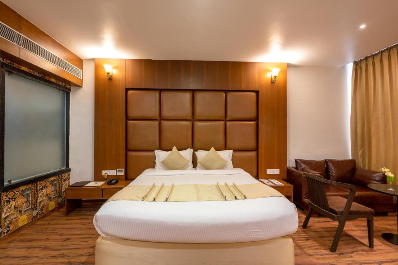 Jalashray Resort Nadiād Екстериор снимка