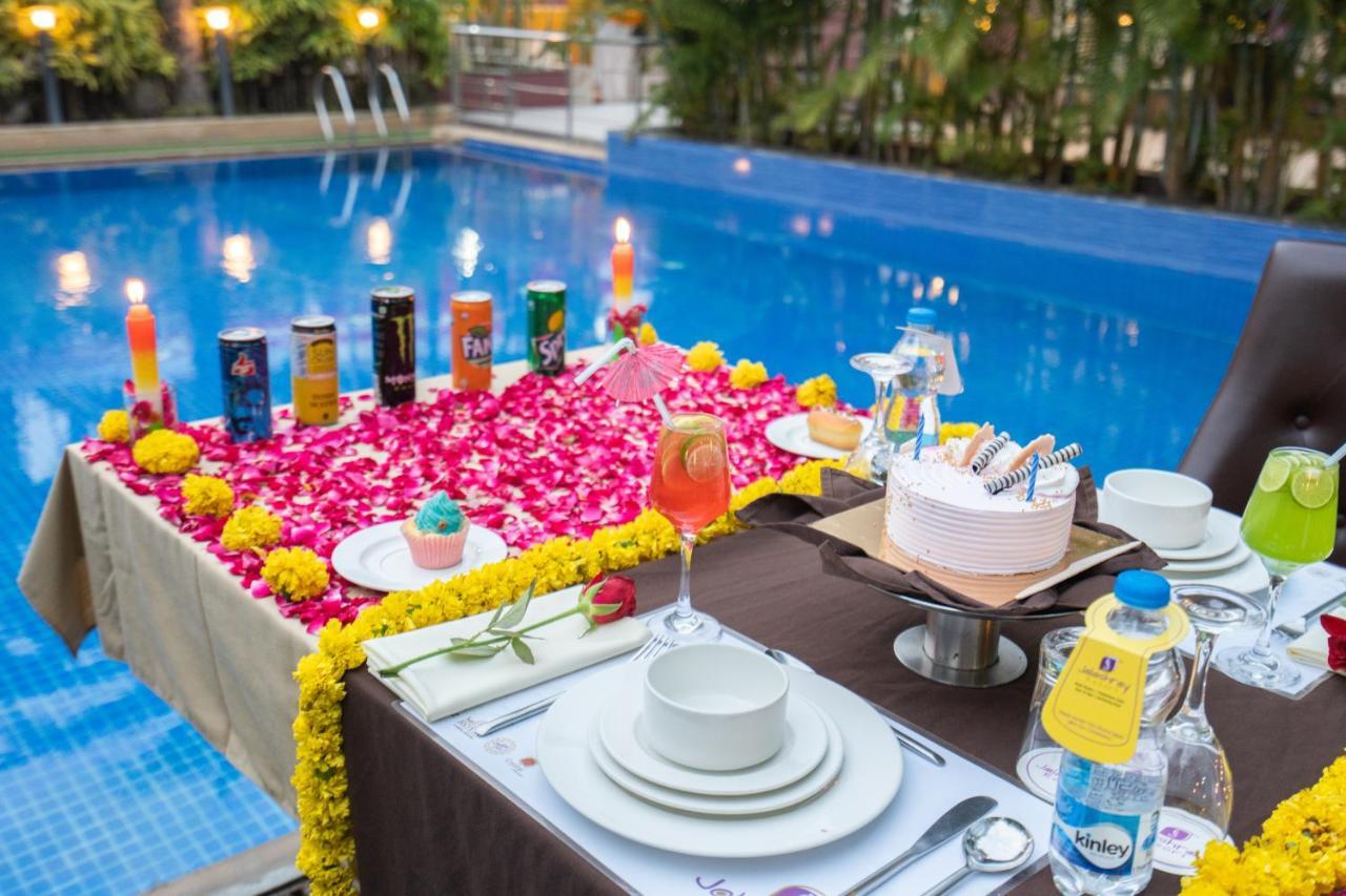 Jalashray Resort Nadiād Екстериор снимка