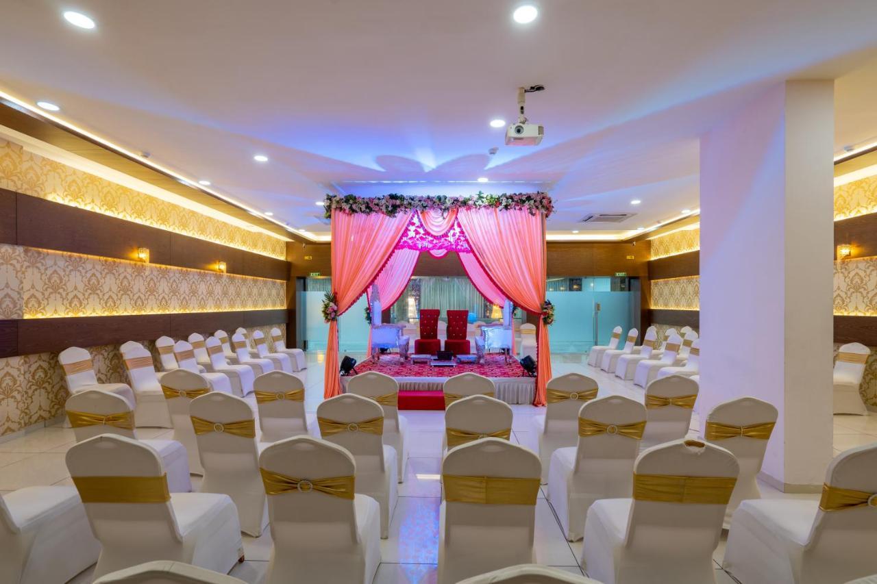 Jalashray Resort Nadiād Екстериор снимка