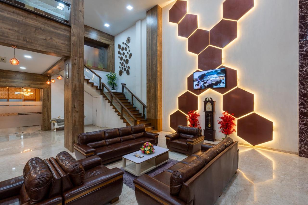 Jalashray Resort Nadiād Екстериор снимка
