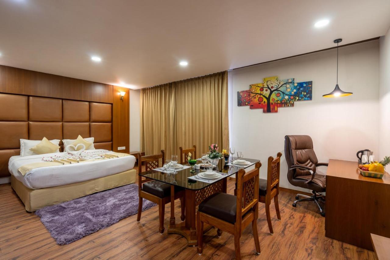 Jalashray Resort Nadiād Екстериор снимка